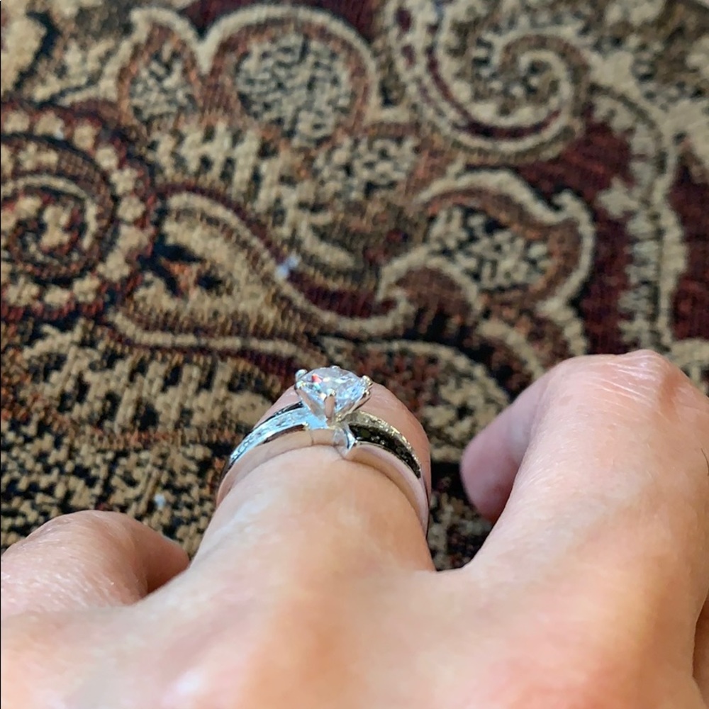 0.75ct Black Clear CZ Engagement Ring 6 7 8 9 - Picture 5 of 7